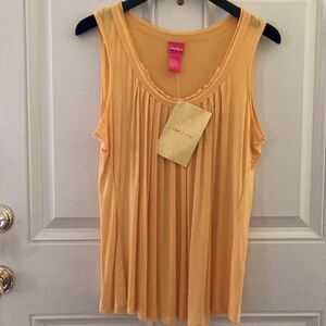 FINAL SALE! Du Jour Stretch Tank/Pleated Detail/Yellow/Size L/NEW/PRICE FIRM!